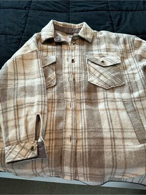 SO Beige and cream Plaid Shacket XL